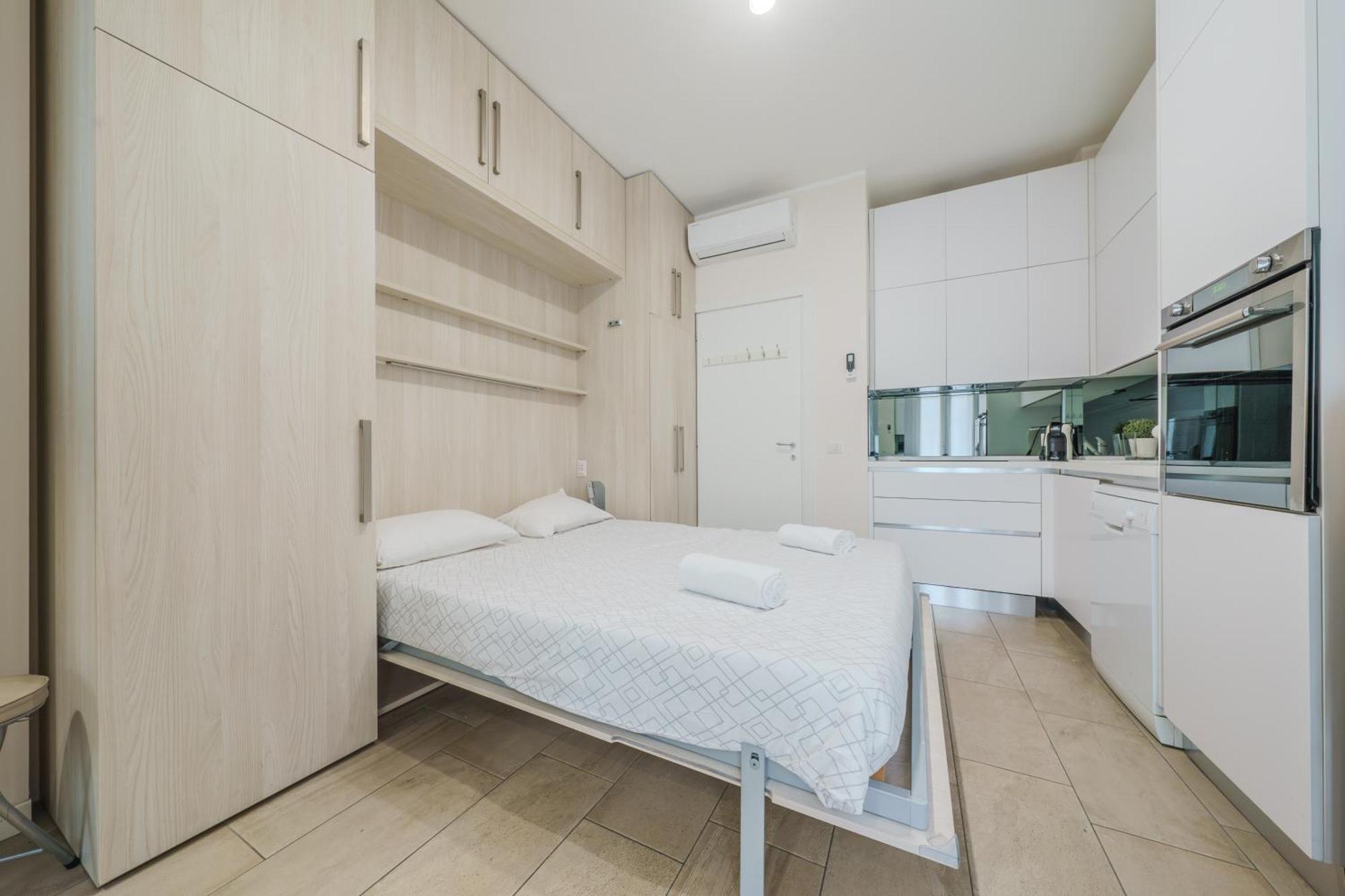 Cristel Apartment - 15 Min Da Milano Cormano Buitenkant foto